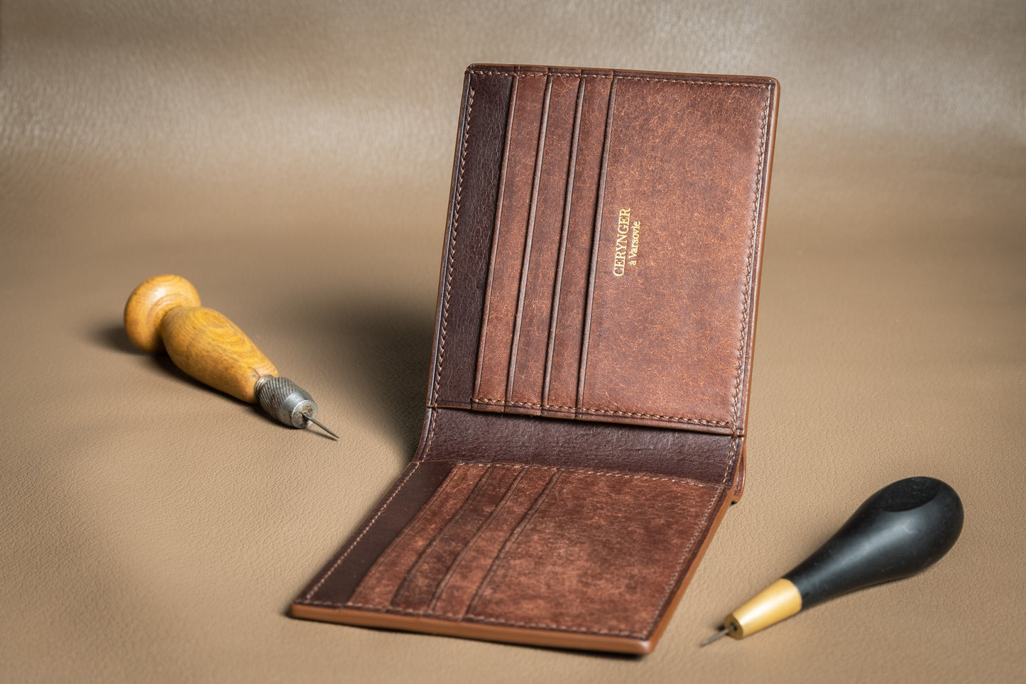 Bifold wallet lined with Pueblo leather