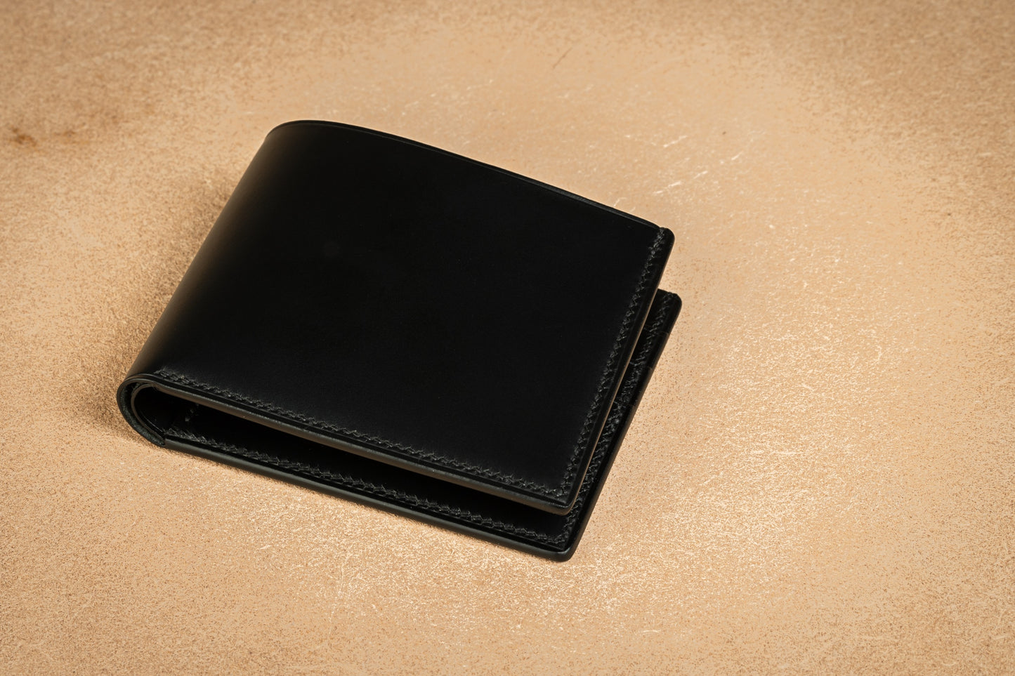 Classic bifold wallet from Idro Kansas leather